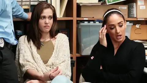 Sheena Ryder 和她的伙伴因偷窃而受到处罚