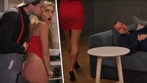 Русская кукла с длинными волосами и огромной добычей разбивается