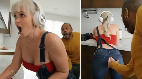 Большое черное долото трахает аппетитную рыжеволосую мега-шлюшку на кухне